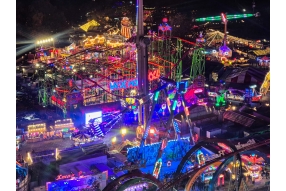 What are the different types of Showmen lighting fixtures?